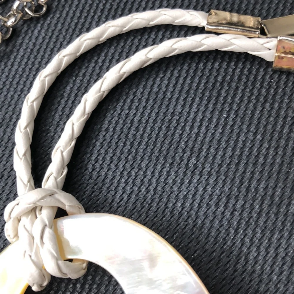 Vintage Necklace- Beads/Mother of Pearl/Faux/Silver Unique Chain - Picture 5 of 17